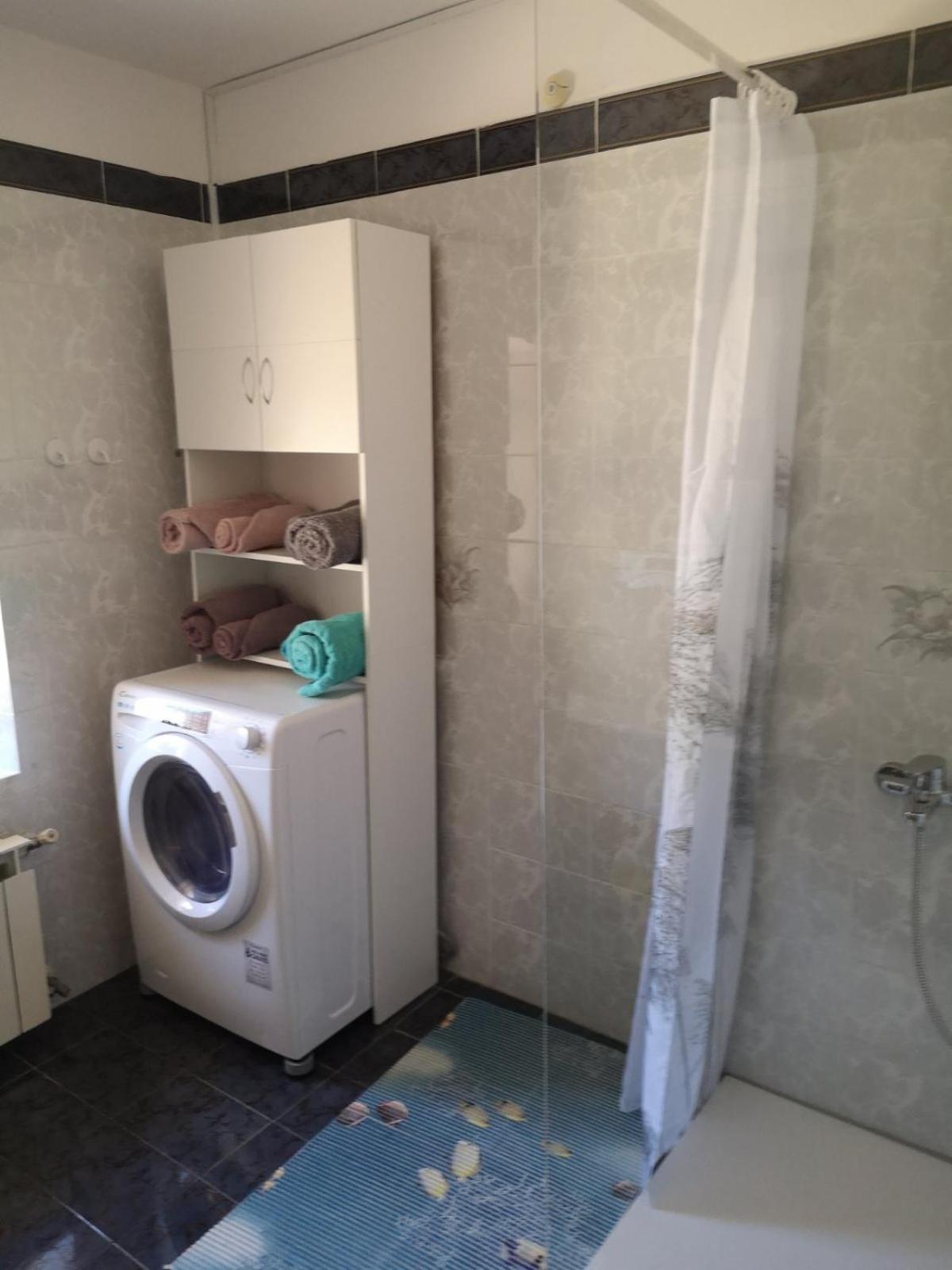 Apartma Ester Lucija Kültér fotó