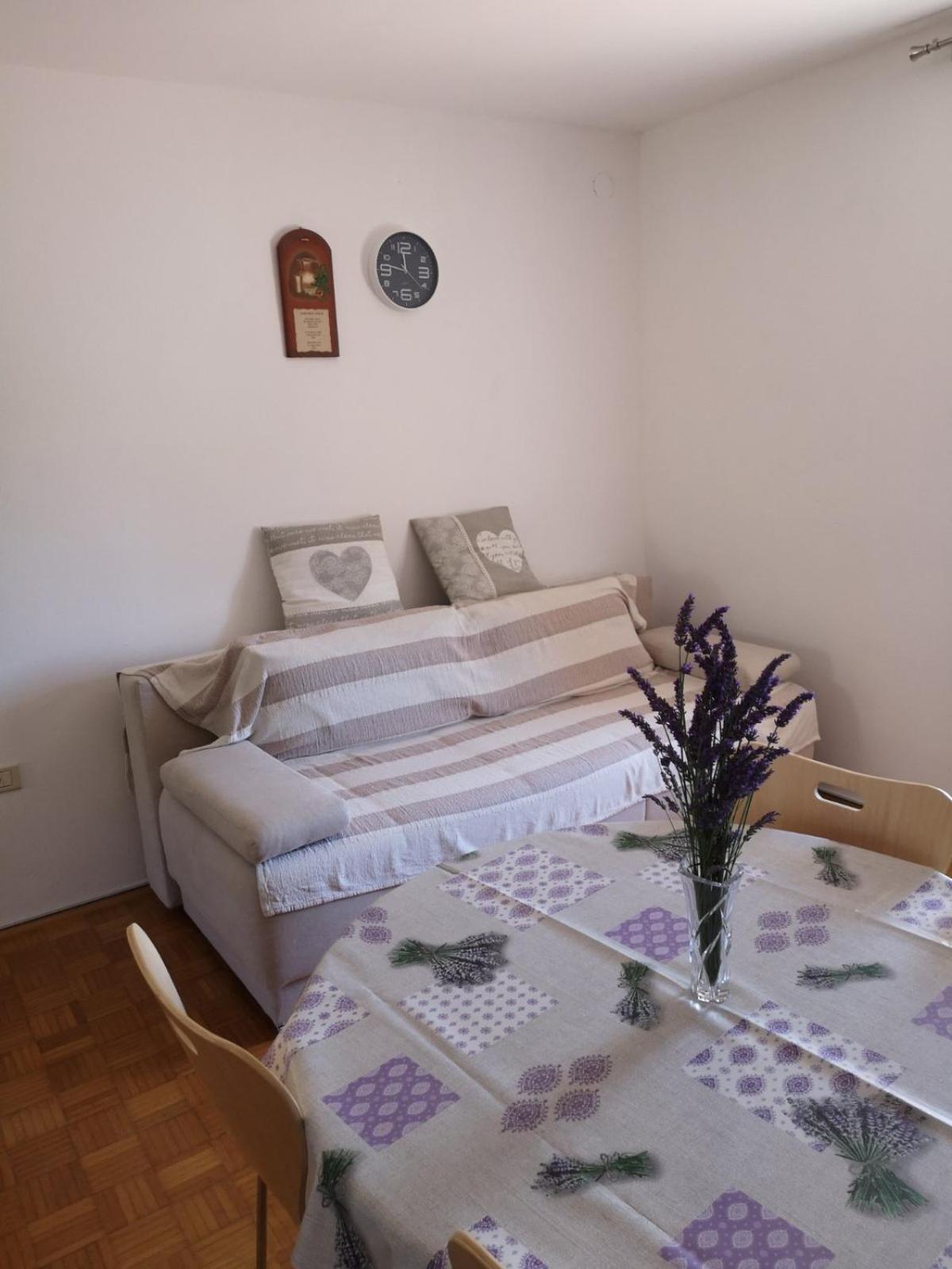 Apartma Ester Lucija Kültér fotó
